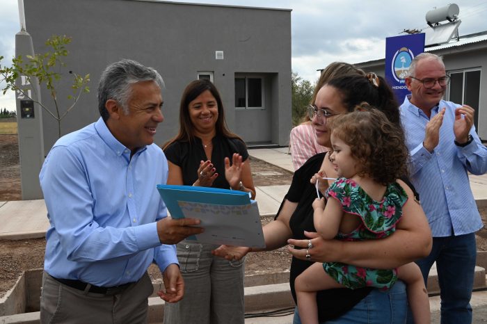 entrega-de-viviendas-en-lujan