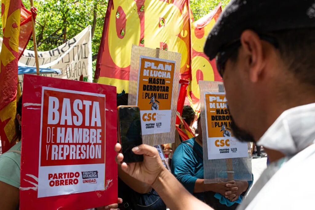 movilizacion-en-mendoza-contra-la-ley-bases