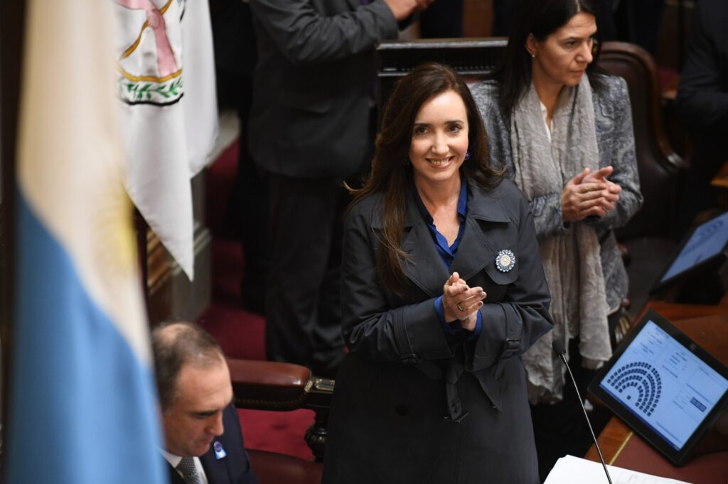 victoria-villarruel-desempato-ley-bases-en-el-senado