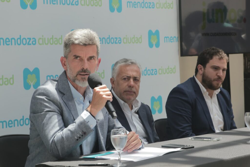 ulpiano-suarez-con-cornejo-estacion-mendoza