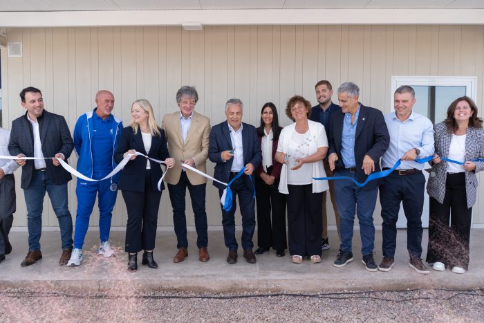 el-tomba-inauguro-su-escuela-en-maipu